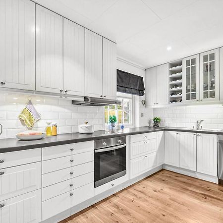 Private Room In Shared Apartment Trondheim Kültér fotó